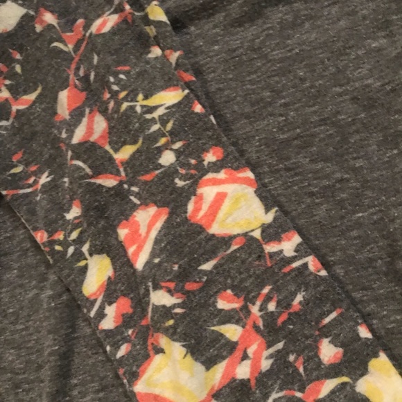 LuLaRoe Randy Shirt - Picture 3 of 5
